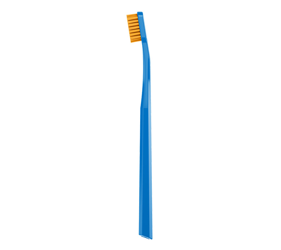 Набор зубных щеток Curaprox CS 5460 Ultra Soft (2 шт.), (синяя и малиновая)